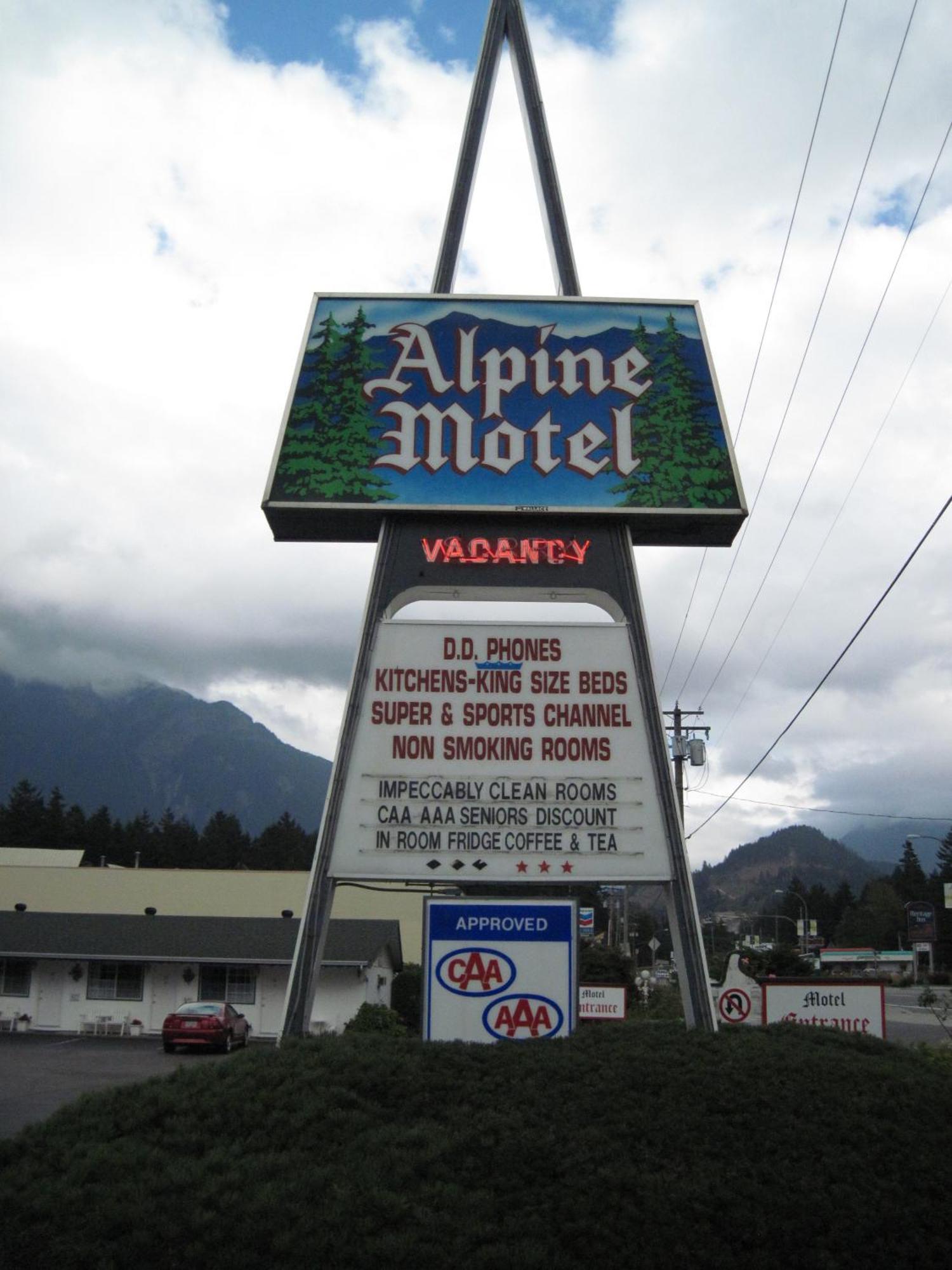 Alpine Motel Хоуп Екстериор снимка