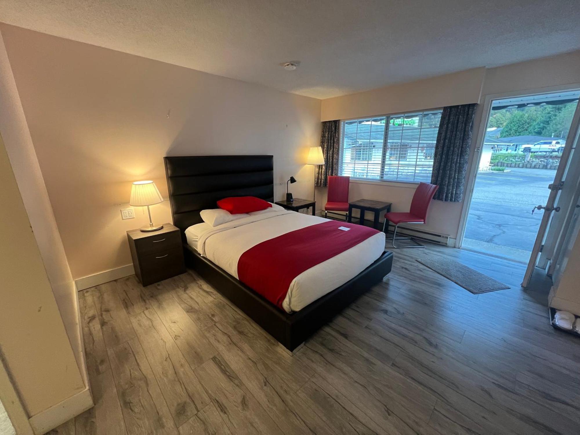 Alpine Motel Хоуп Екстериор снимка