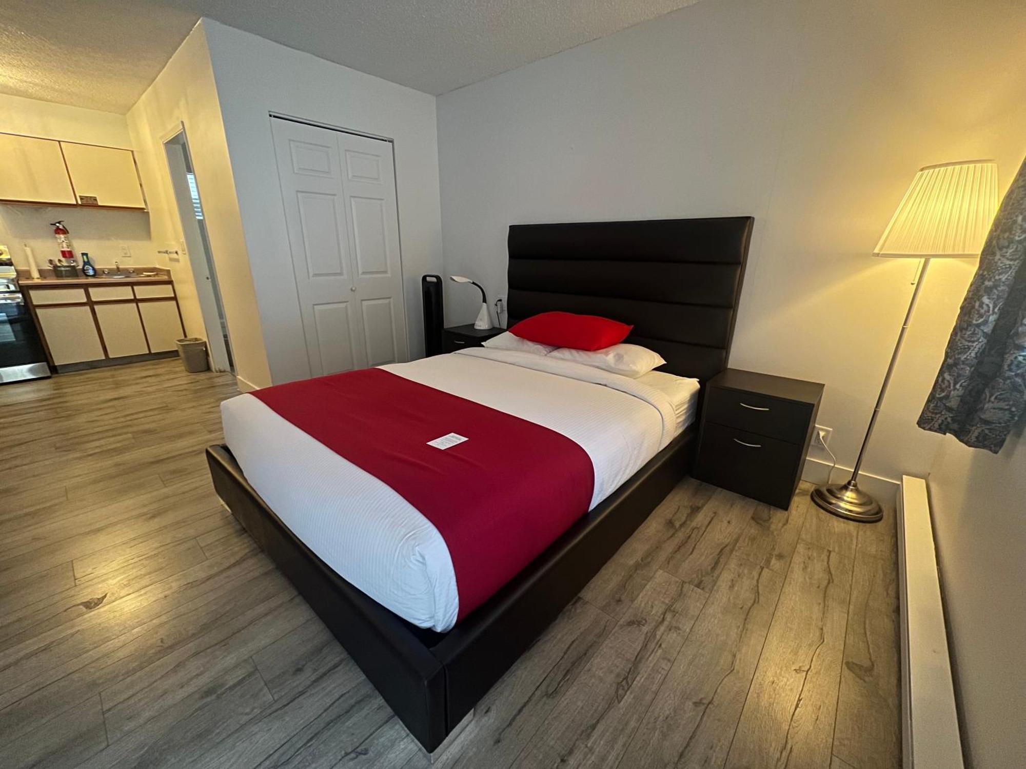 Alpine Motel Хоуп Екстериор снимка